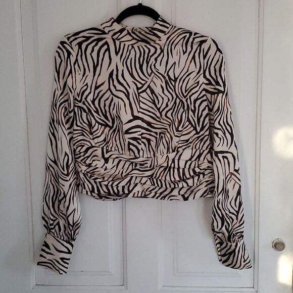 Rachel Zoe Zebra Cropped Ruched Long-Sleeve Blouse Small - Picture 3 of 13